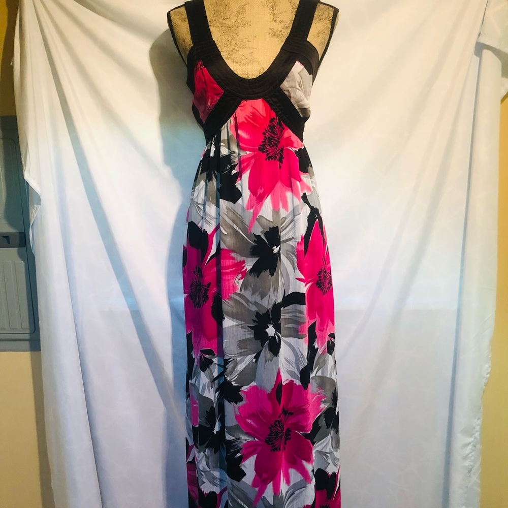 Tropical Floral Print Lingerie detail gown Sz Med